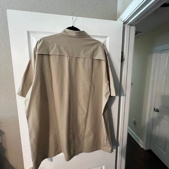 Croft & Barrow Men’s XXLT Quick Dry Short Sleeve Shirt - Picture 2 of 3